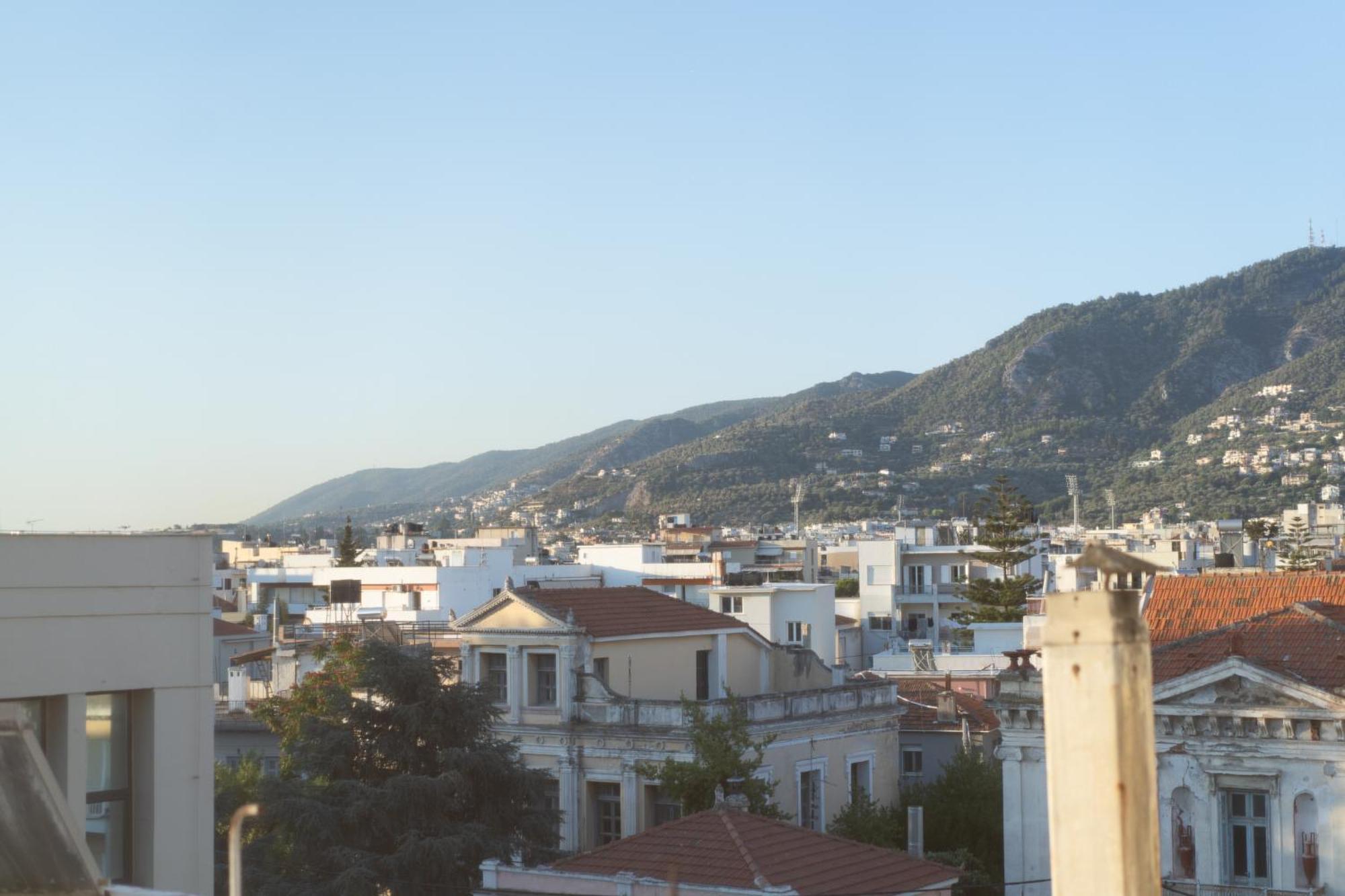 Central Mytilene City-View Apartment For 7 Eksteriør billede
